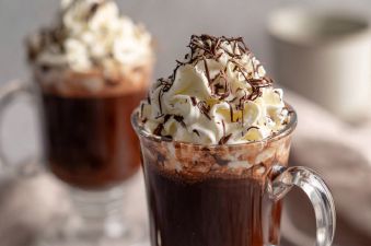 Authentic French Hot Chocolate (Chocolat Chaud à la Parisienne)