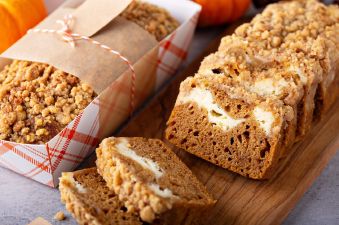 Cheesecake Filled Pumpkin Loaf with Brown Sugar Crumble