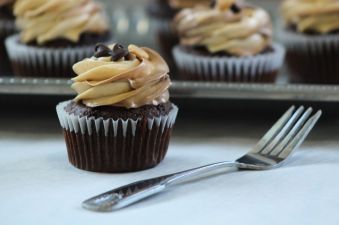 Peanut Butter and Mascarpone Frosting